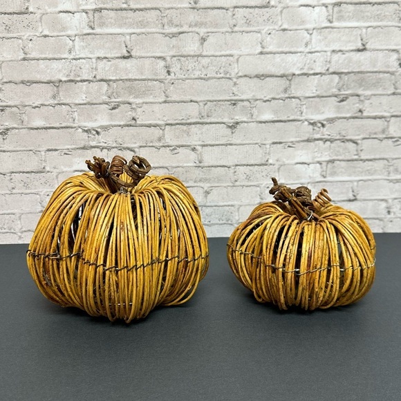 Grapevine Pumpkin Lot Of 2 Woven Holiday Decor Thanksgiving Fall Decorations - Picture 3 of 9